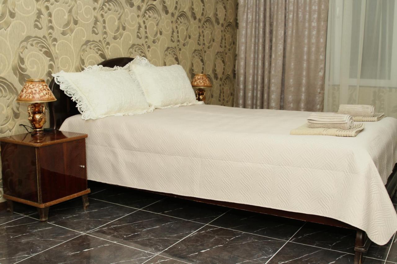 Georgian Hosts Tbilisi Hotel Eksteriør billede